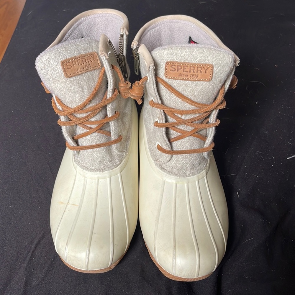 Womens Sperry boots